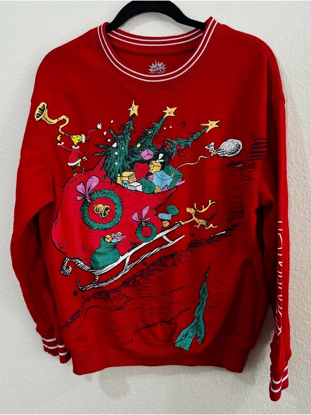 The‎ Grinch Christmas sweatshirt with Festive Sleigh Design size Meduim